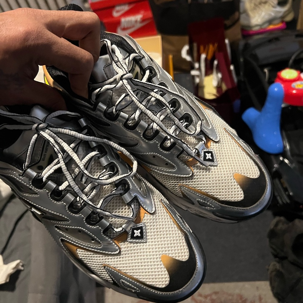 Louis Vuitton Silver and Yellow Men's Sneakers - Picture 4 of 4